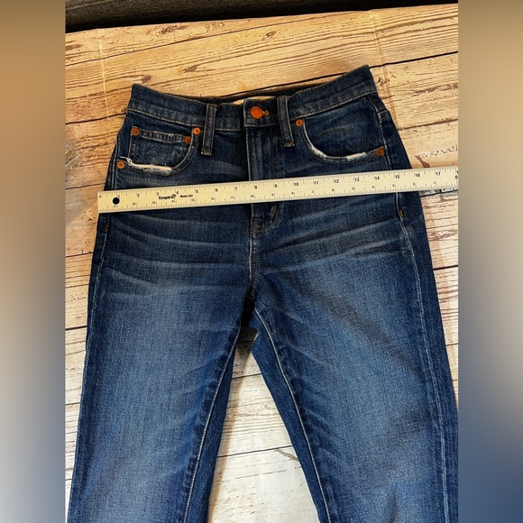 Madewell Women'sThe High-Rise Slim‎ Boyjean in Medium Blue Wash Style - Picture 6 of 15